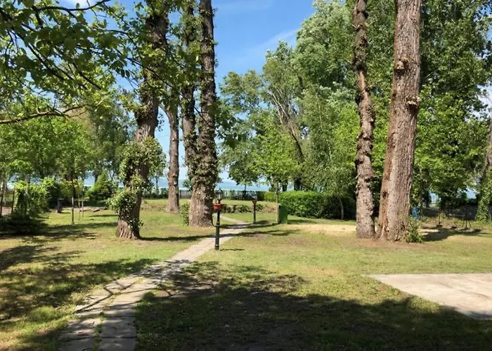 Táncsis üdülő 1/5 Balatonlelle